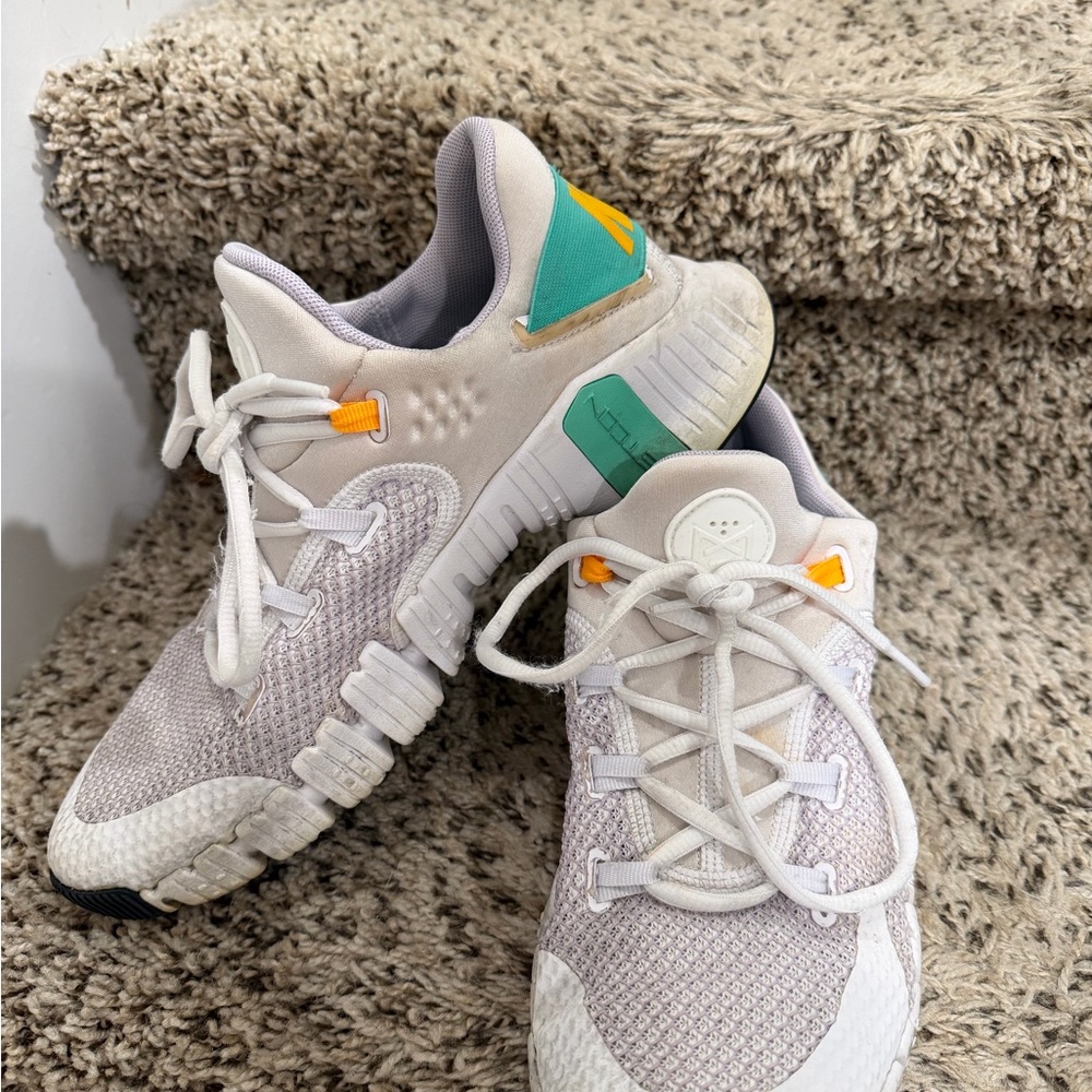 Nike Metcon Athletic Shoes in Green and White